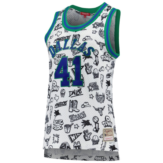 Women's Dirk Nowitzki Mitchell & Ness Mavericks 1998 Doodle Swingman Jersey - White